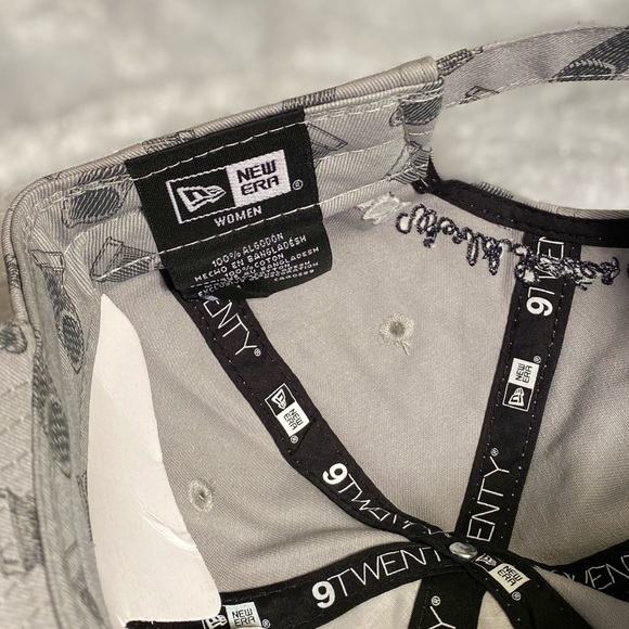 Boston Red Sox 2018 World Series hat 9TWENTY - Picture 9 of 13